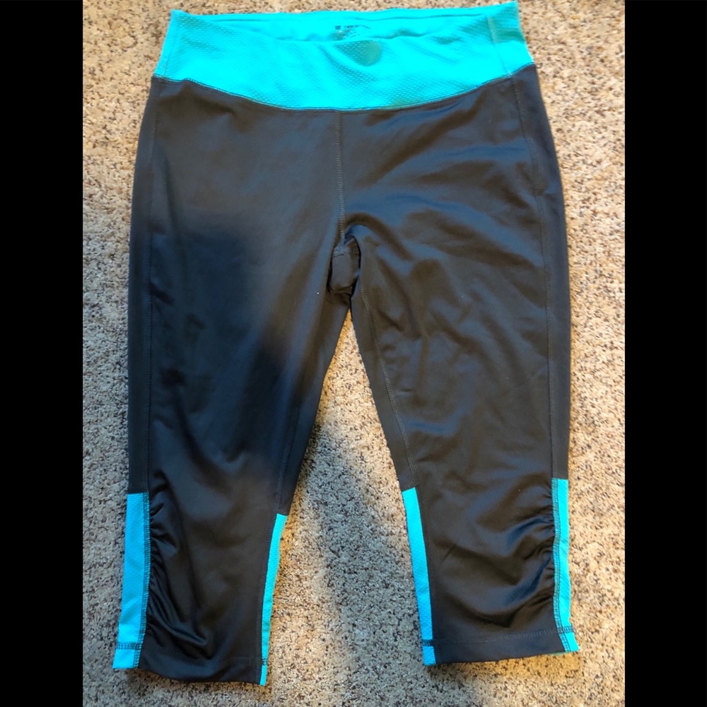 Tek Gear Capris